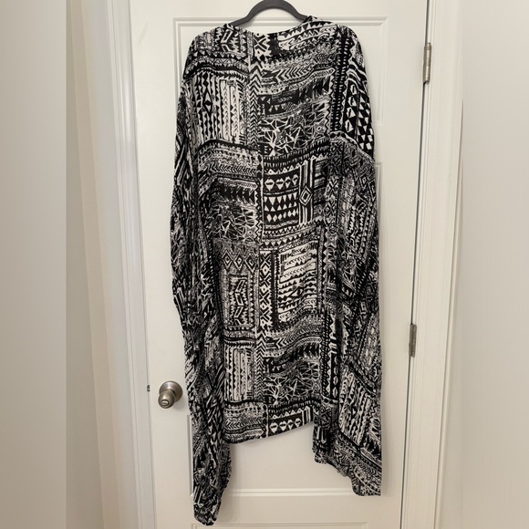 Soft Surroundings Rayon Aztec Print Duster Cardigan - Picture 3 of 4